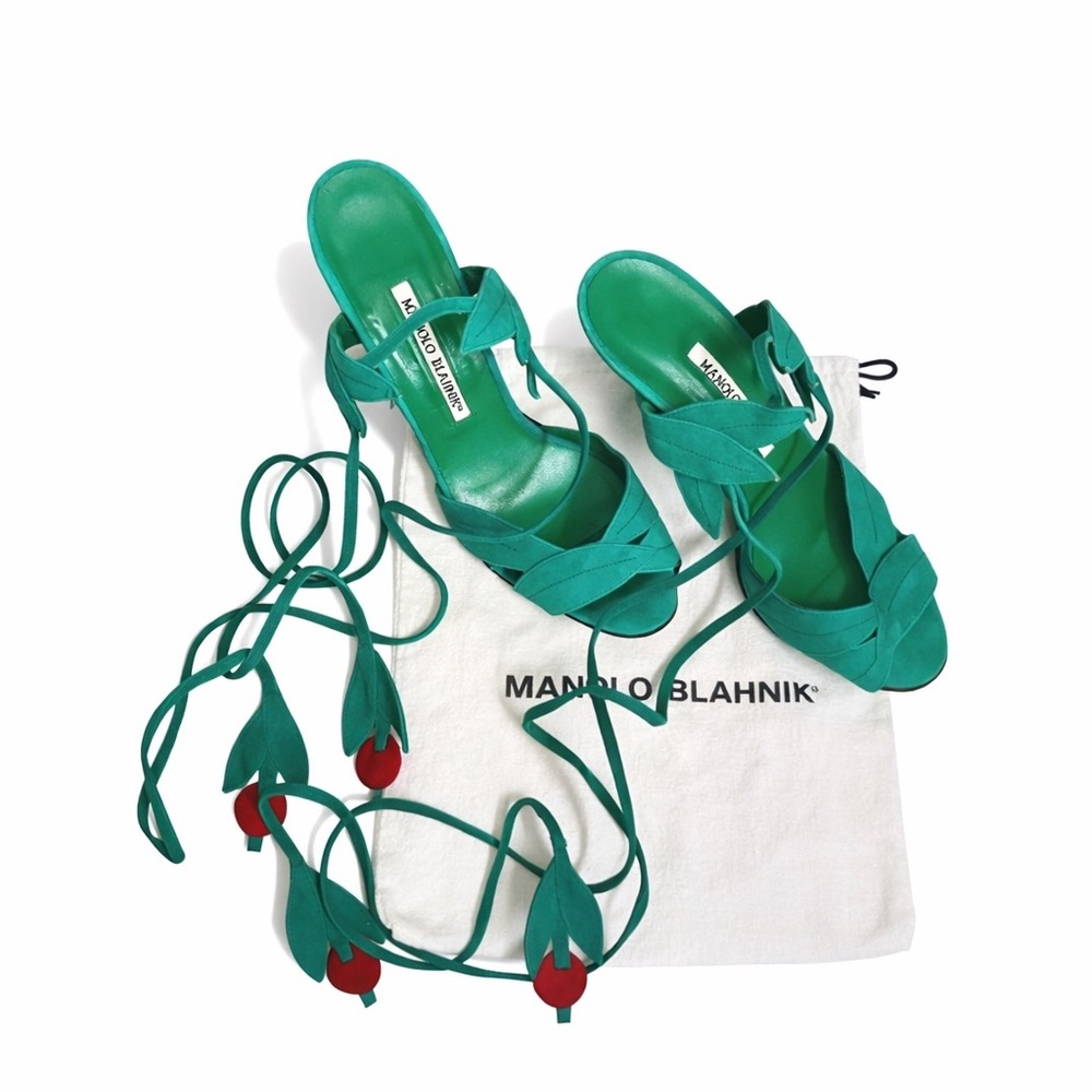 Manolo Blahnik
2003 Remake of the iconic “Ivy.” 
Autographed by Manolo too!